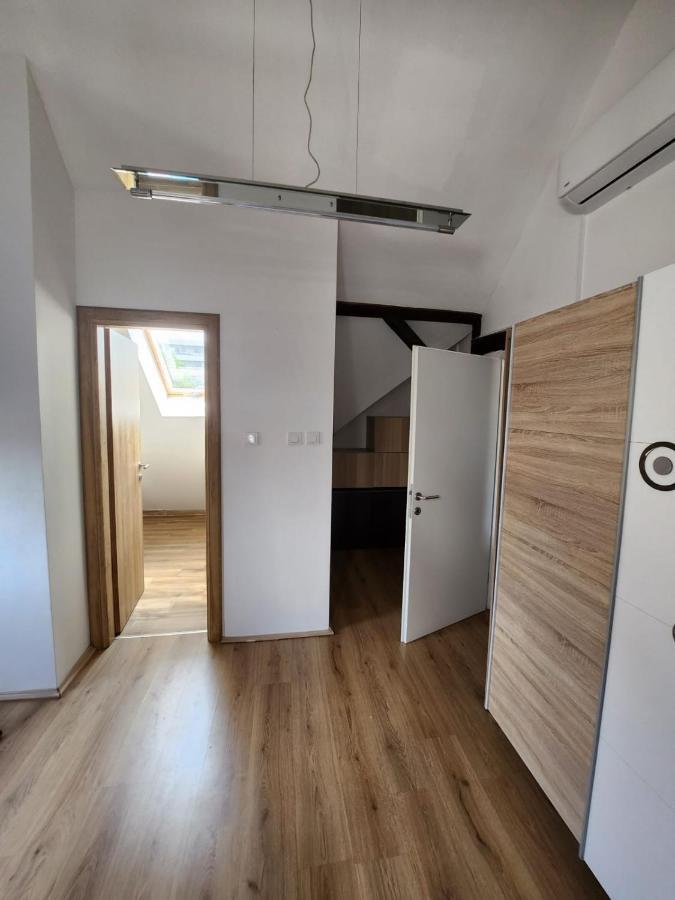 Апартаменты Apartman Buzanova 001 Загреб Экстерьер фото